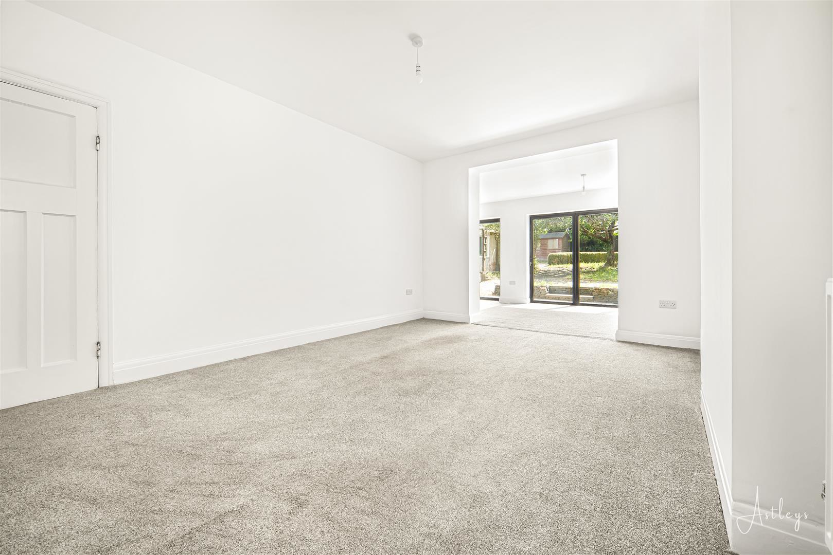 Gower Road, Upper Killay, Swansea, photo 7