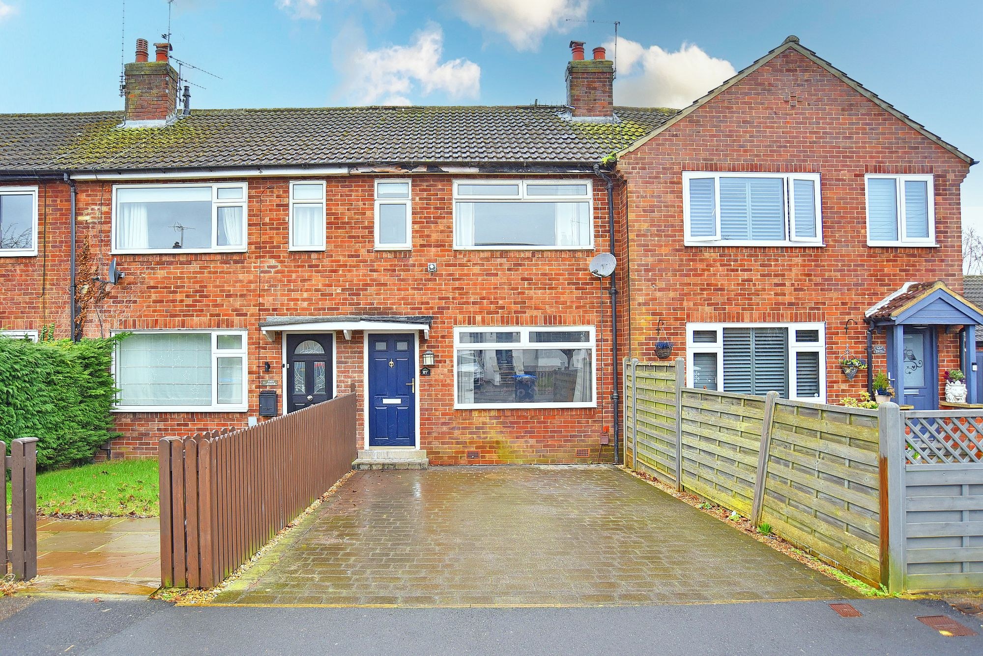 2 bed home for sale in Knox Avenue, Harrogate