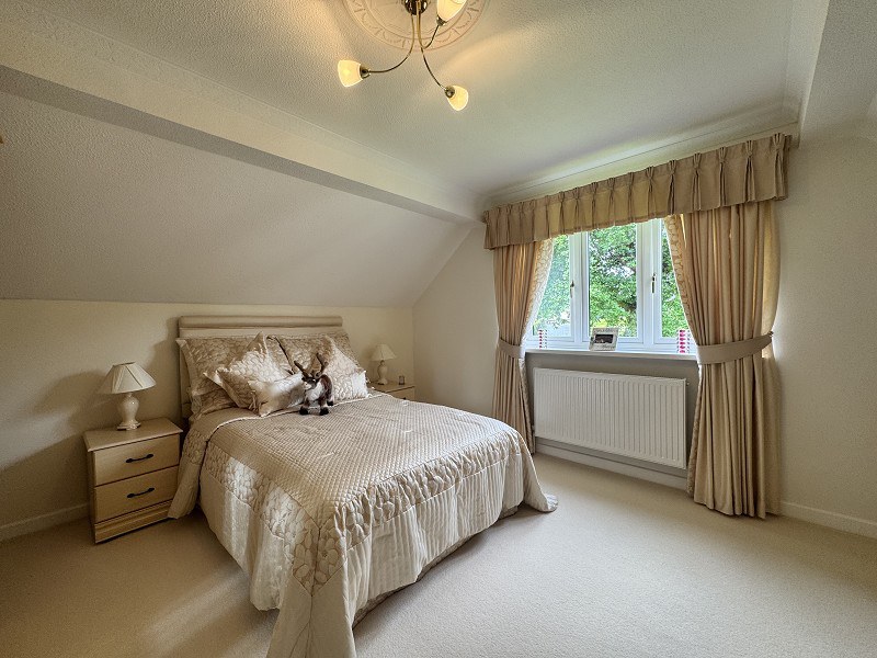 Royal Oak Court, Llandybie, Ammanford, Carmarthenshire., photo 30