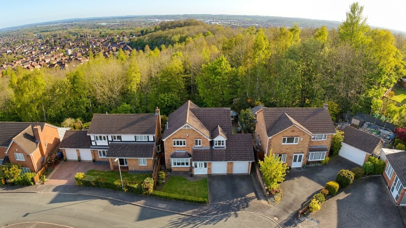 DOVERIDGE ROAD, BURTON-ON-TRENT, STAFFORDSHIRE, DE15, photo 3
