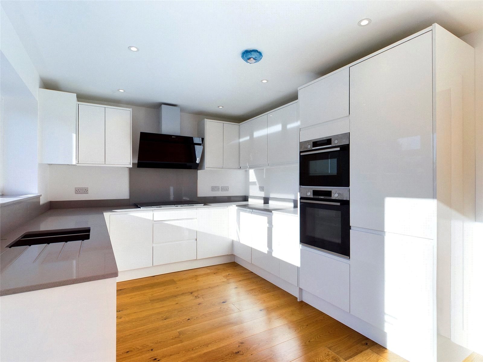 Guildford Road, Normandy, Guildford, Surrey, GU3, photo 2