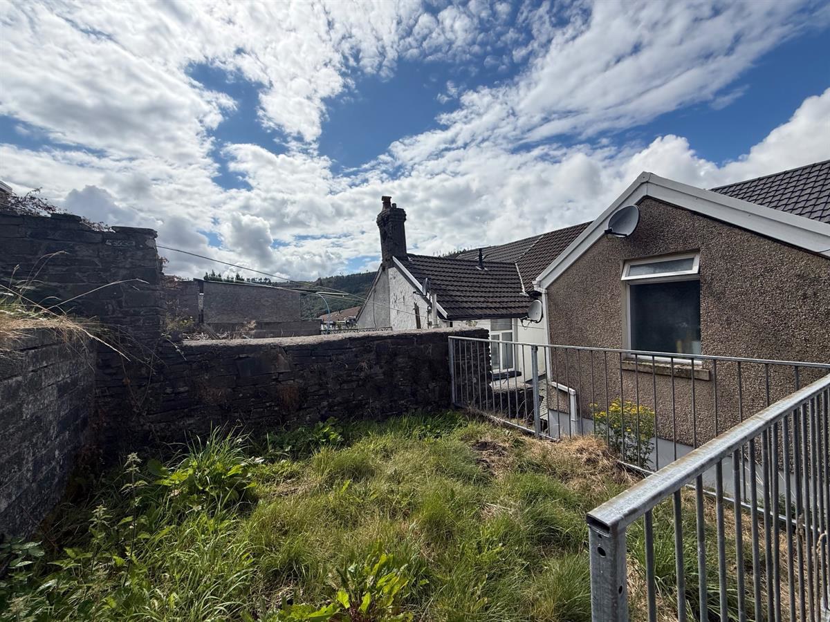 James Road, Blaengarw, Bridgend, photo 18