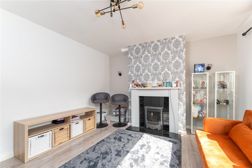 Askey Avenue, Morley, Leeds, West Yorkshire, LS27, photo 3