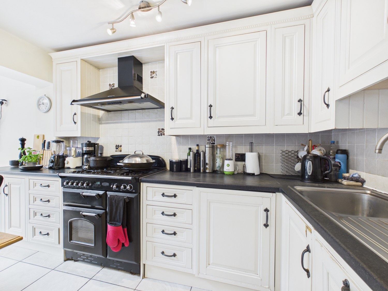 Lincoln Close, Ashton-under-Lyne, OL6 8BS, photo 4