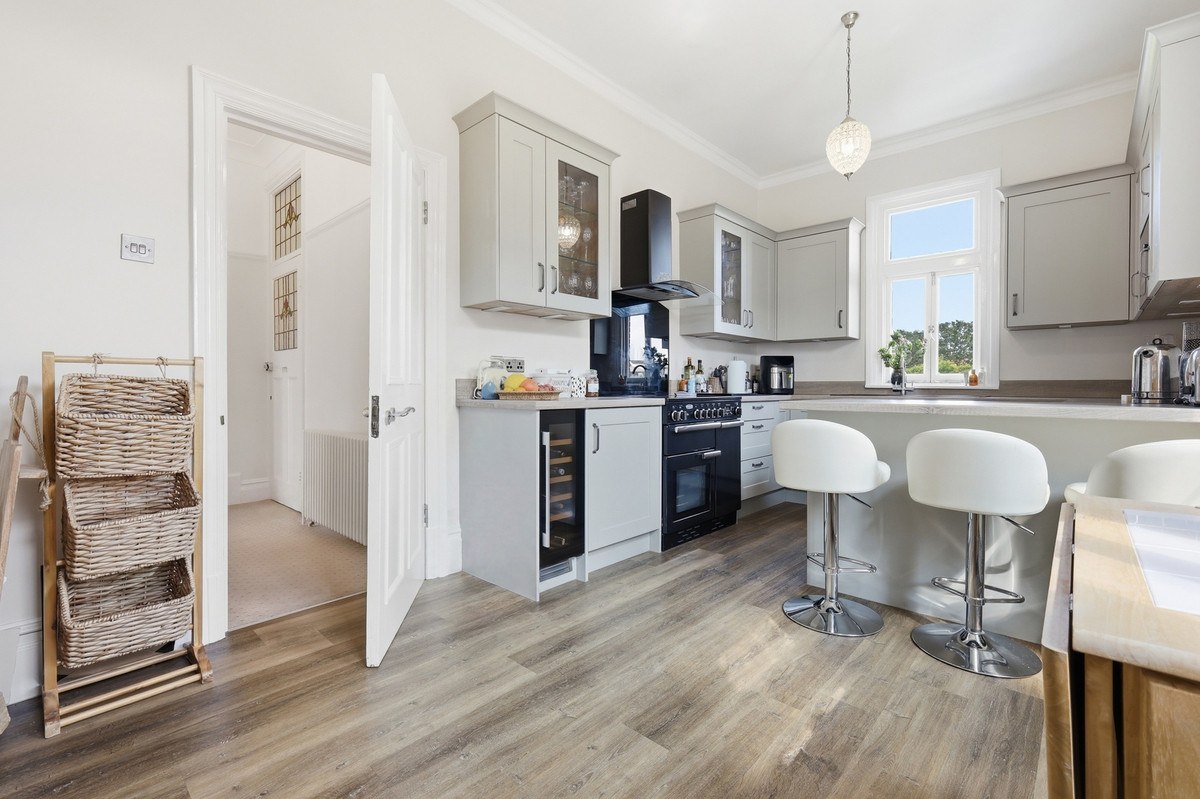 Crowstone Road, Westcliff-on-sea, SS0 8, photo 13
