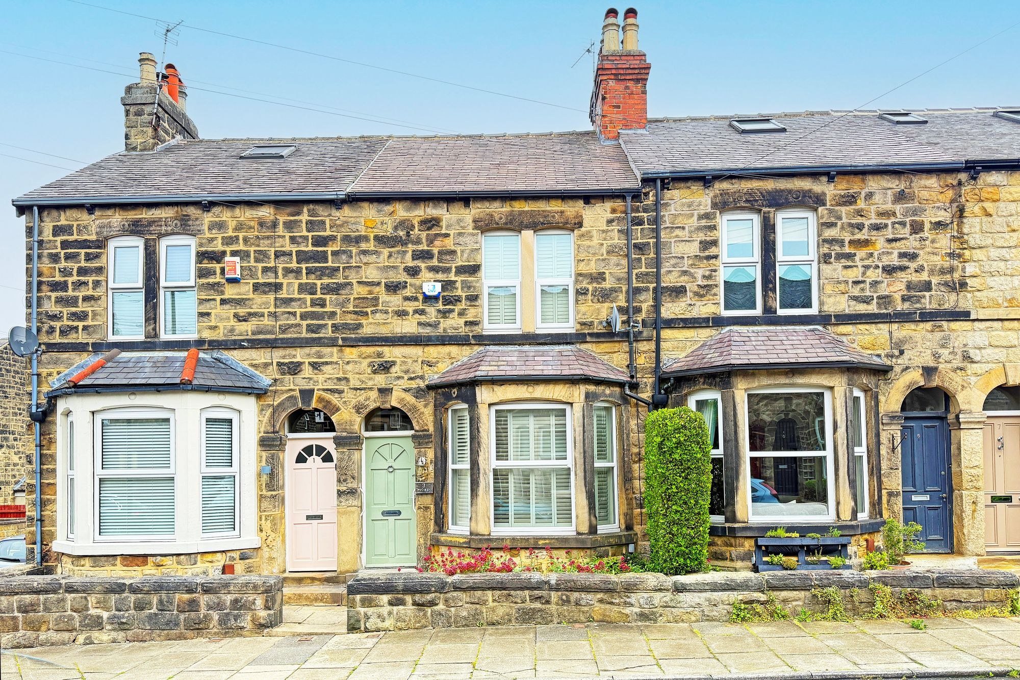 2 bed home for sale in Grove Park Walk, Harrogate