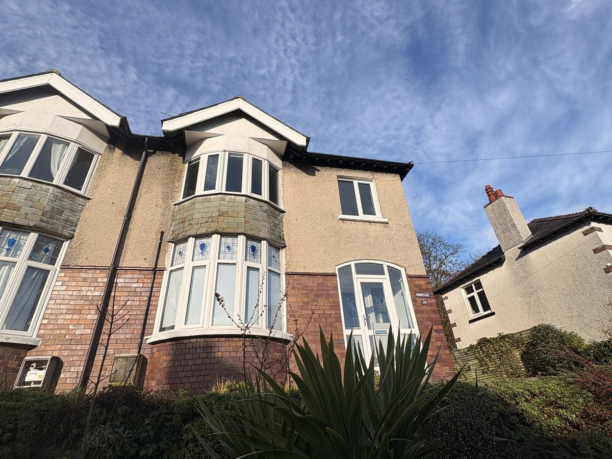 Upper Garth Road
