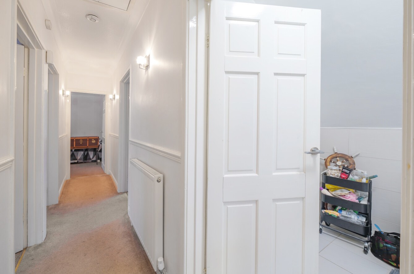 SNAPE HILL CRESCENT, DRONFIELD, DERBYSHIRE, S18, photo 16