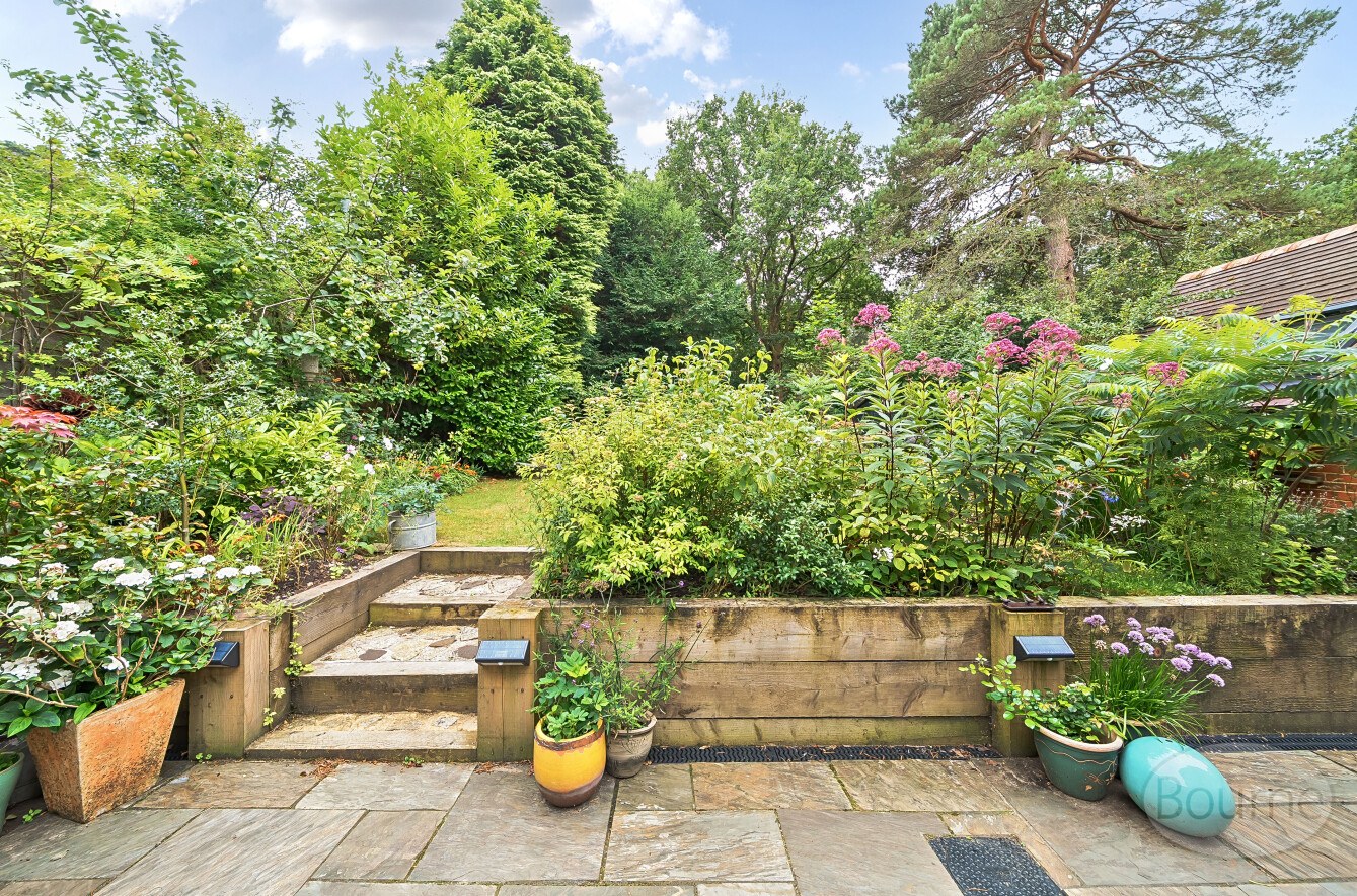 Littleworth Road, The Sands, Farnham, Surrey, GU10, photo 11