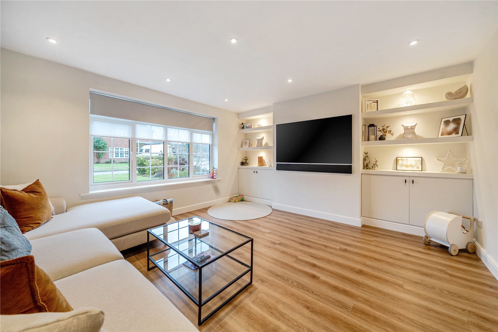Paddock Court, Hartley Wintney, Hampshire, RG27, photo 10