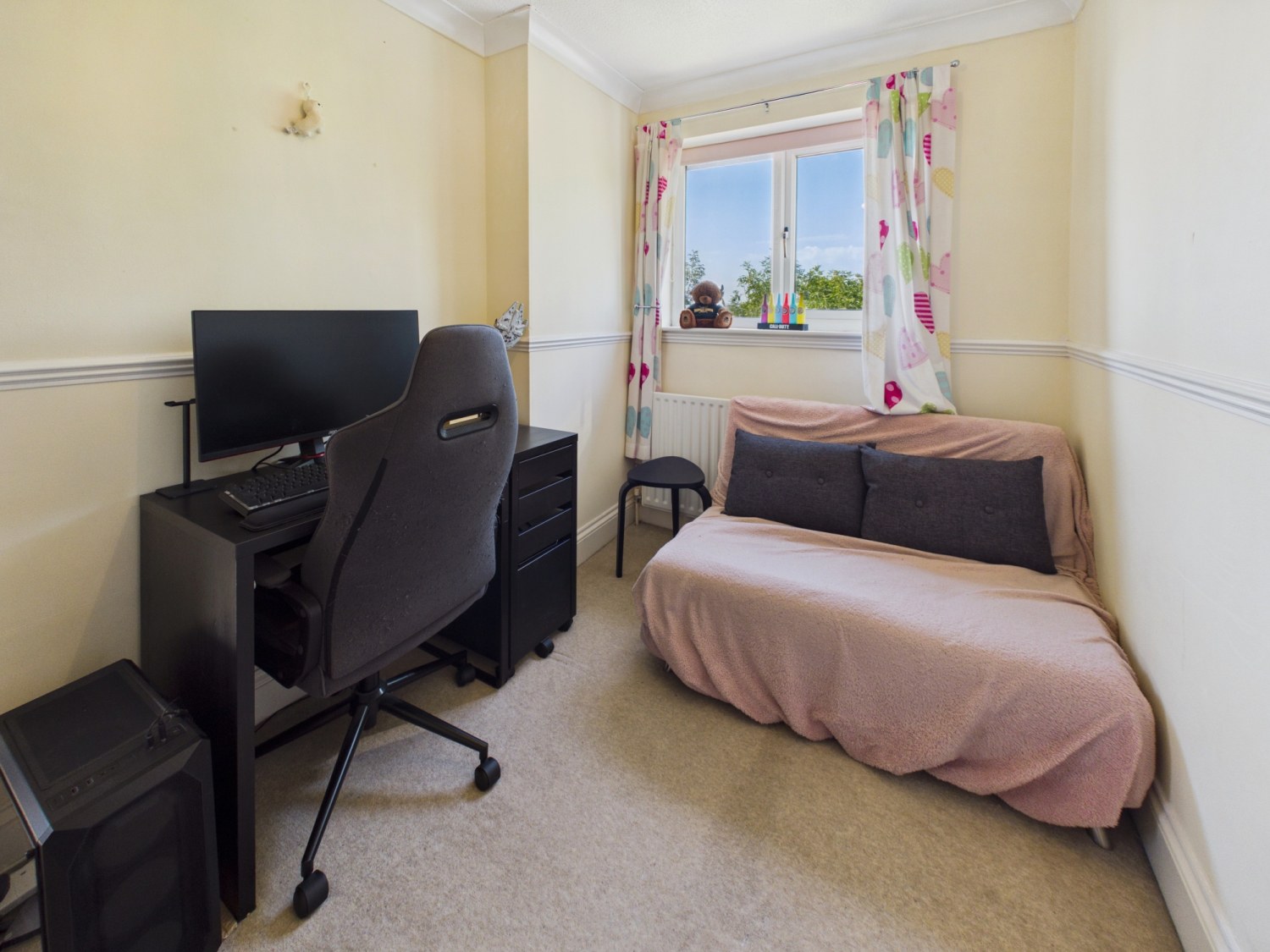 Charnwood Bank, Batley, photo 15