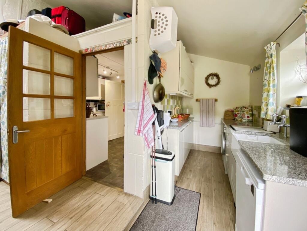 Characterful family home, Nancegollan, photo 29