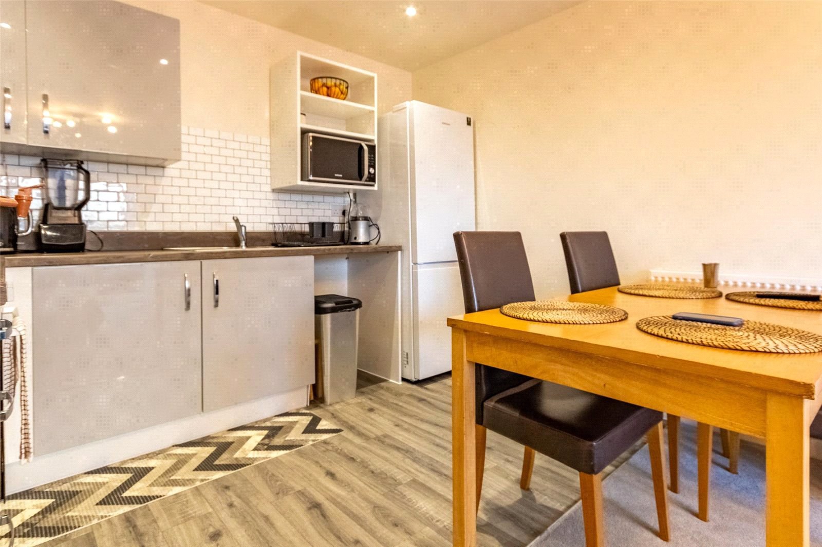 Smiths House, Smiths Lane, Swindon, Wiltshire, SN3, photo 5