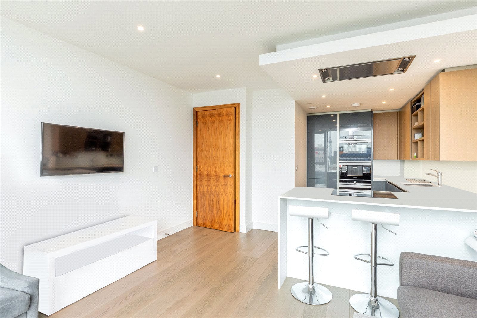 Pinnacle House, Battersea Reach, Battersea, SW18, photo 3