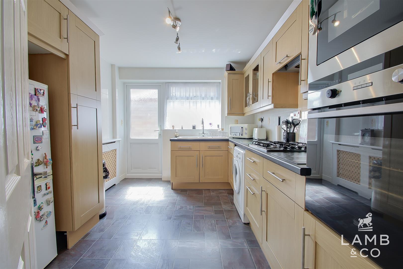 Epsom Close, Clacton-On-Sea, photo 3