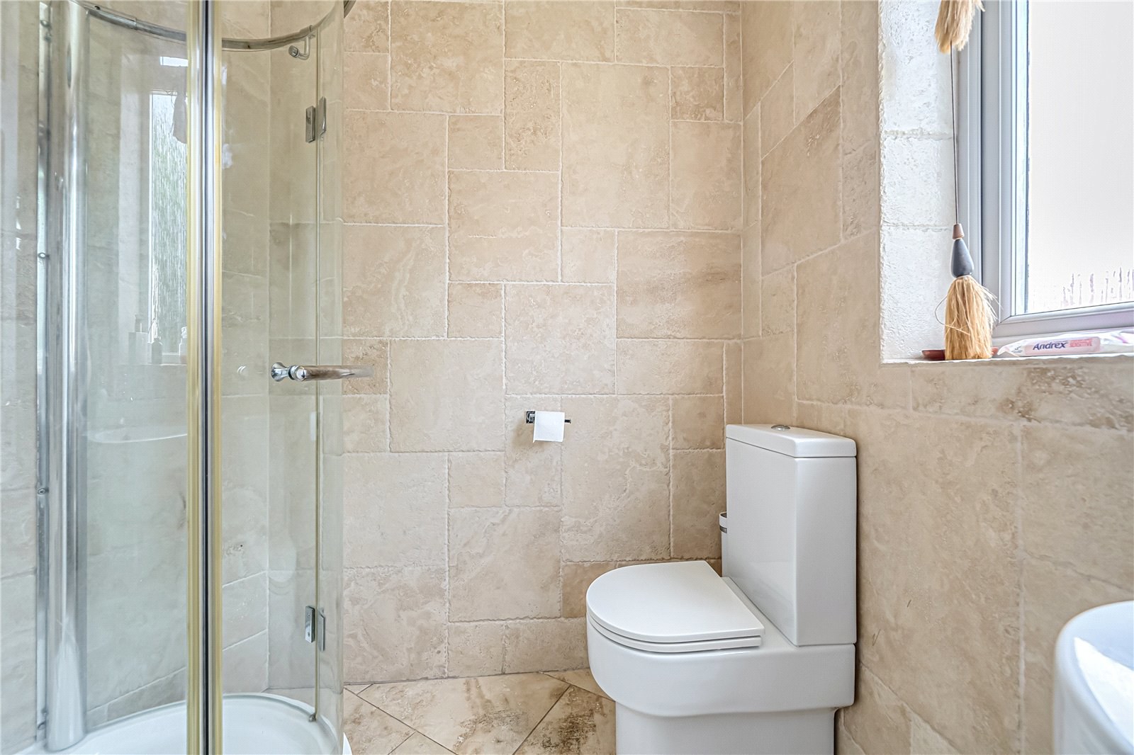 Lodge Drive, Palmers Green, London, N13, photo 18