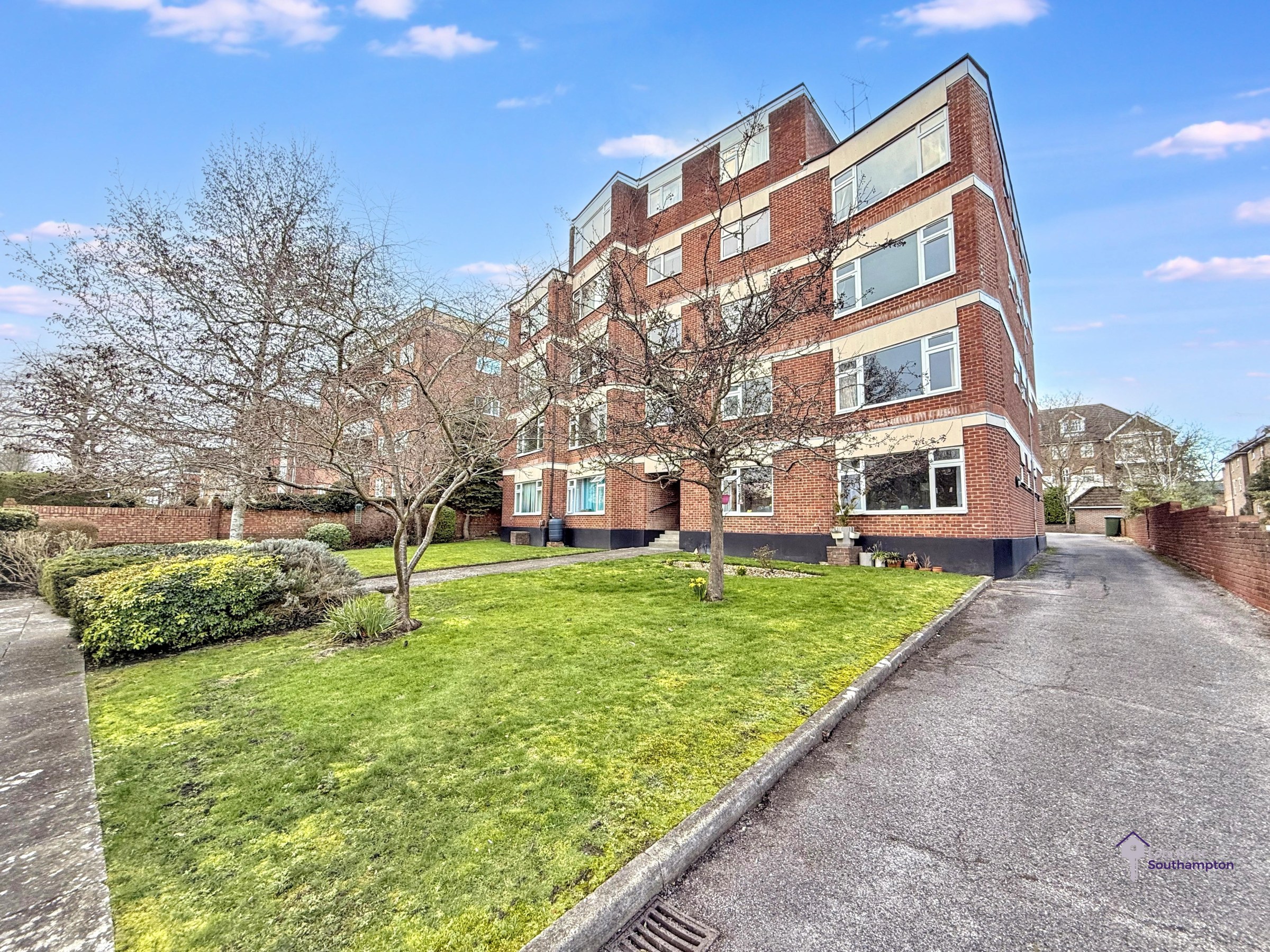 Winn Road, SO17 1EN