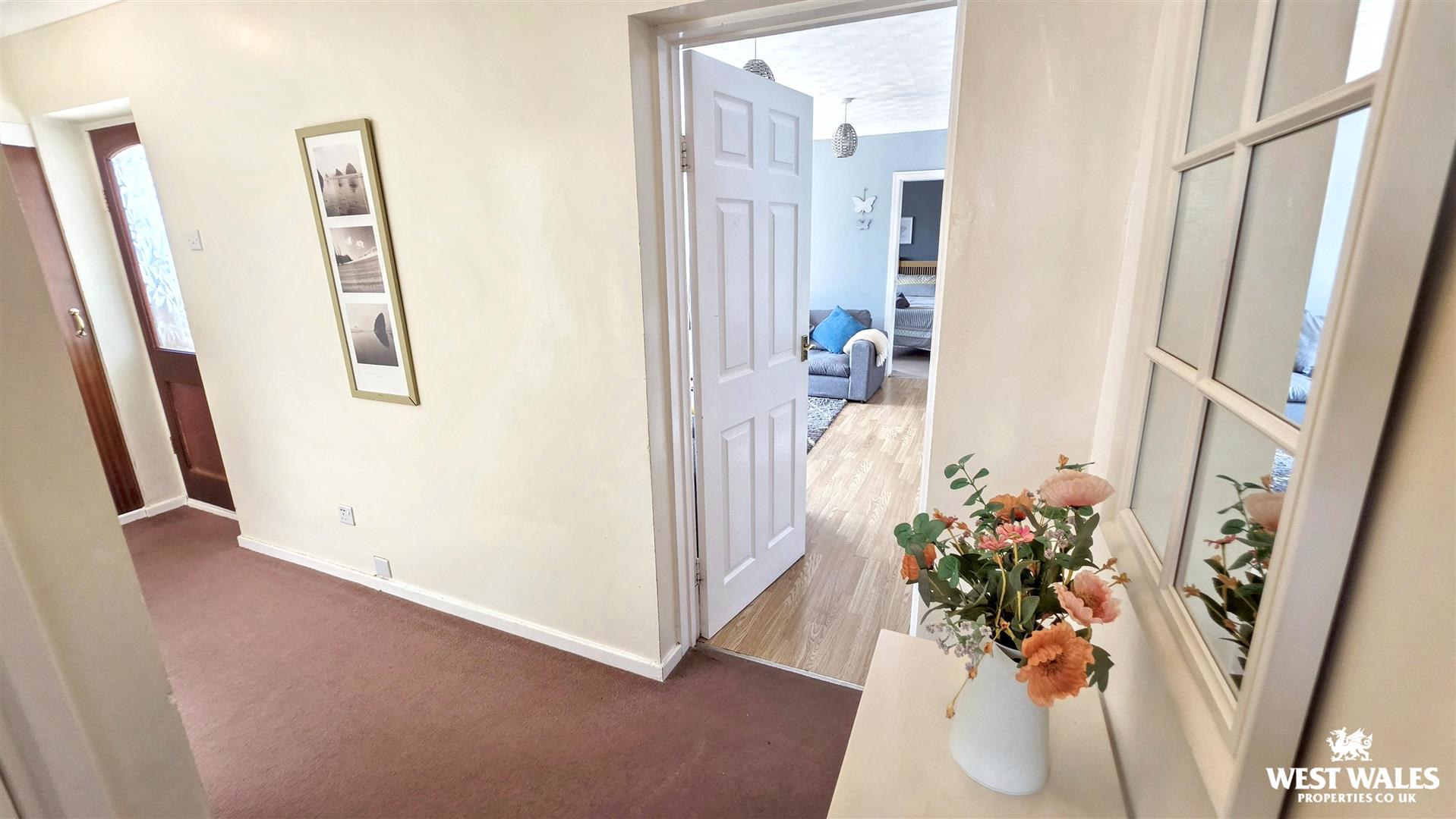 Burton, Milford Haven, photo 35