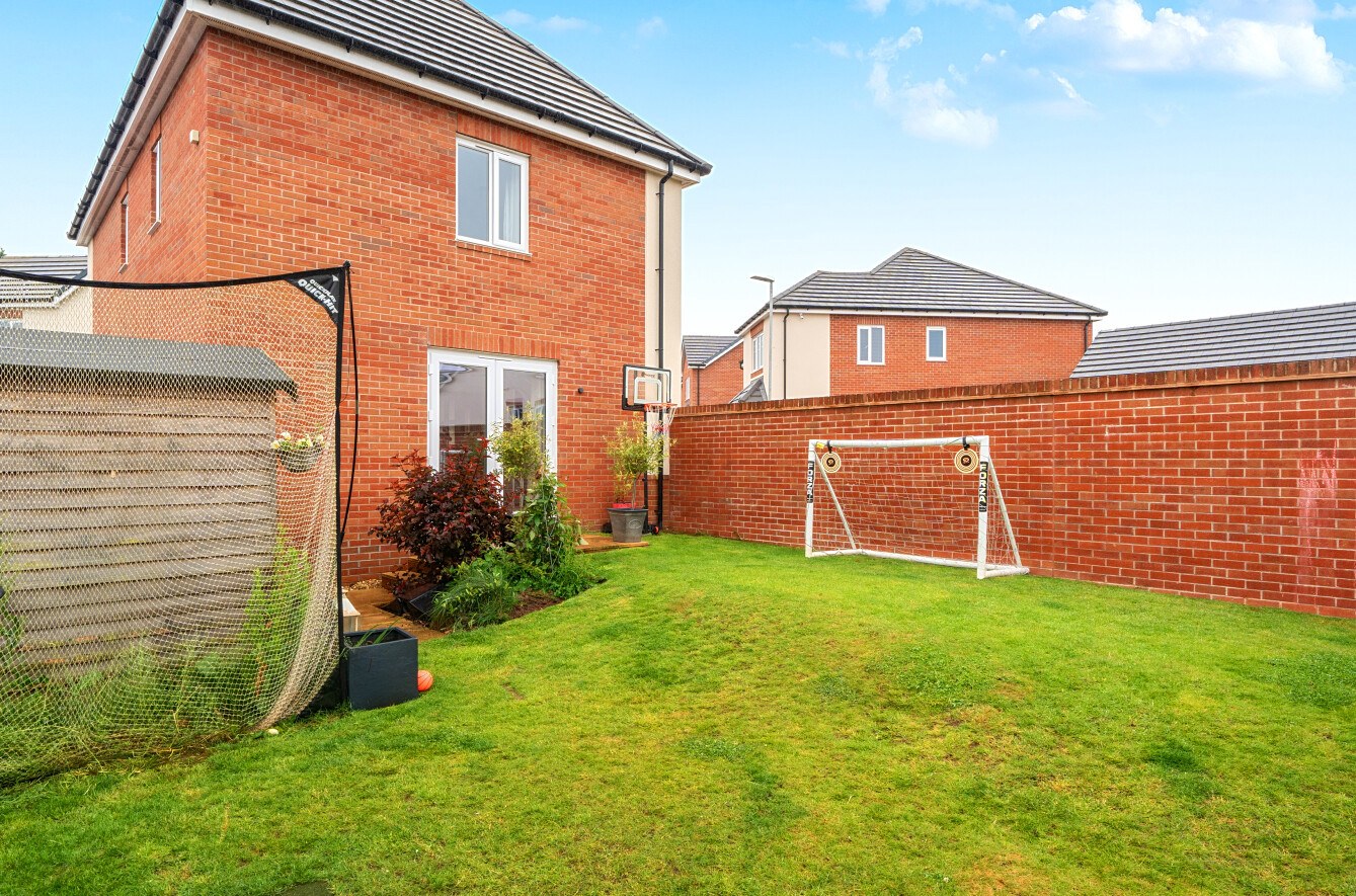 Elizabeth Close, Wellington, Somerset, TA21, photo 26