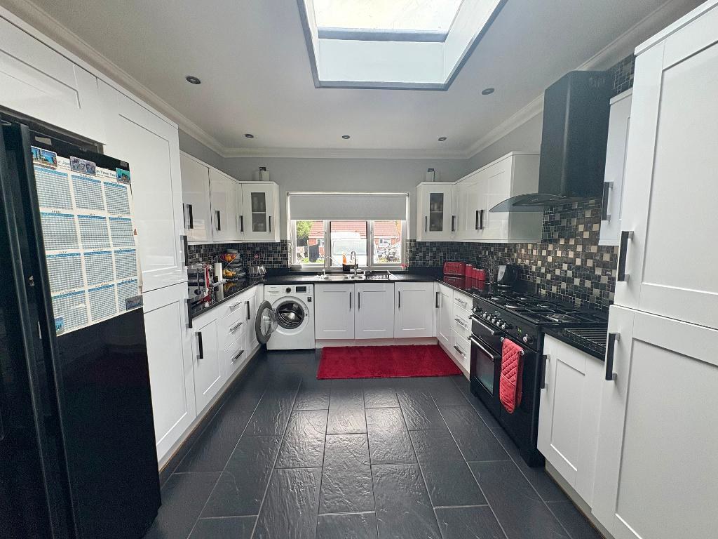 Waller Avenue, Luton, LU4, photo 24