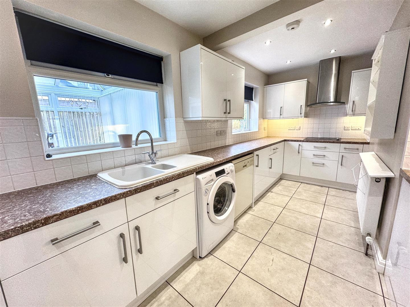 Birchlands Avenue, Wilsden, Bradford, BD15 0HB, photo 7
