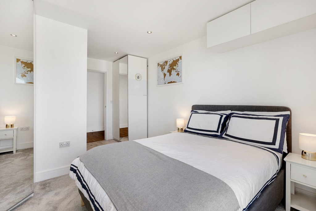 Bruce Court, Underhill Gardens, Ealing, London, W5, photo 8