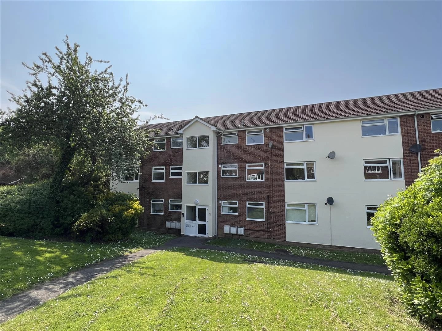 Let Agreed Grove House