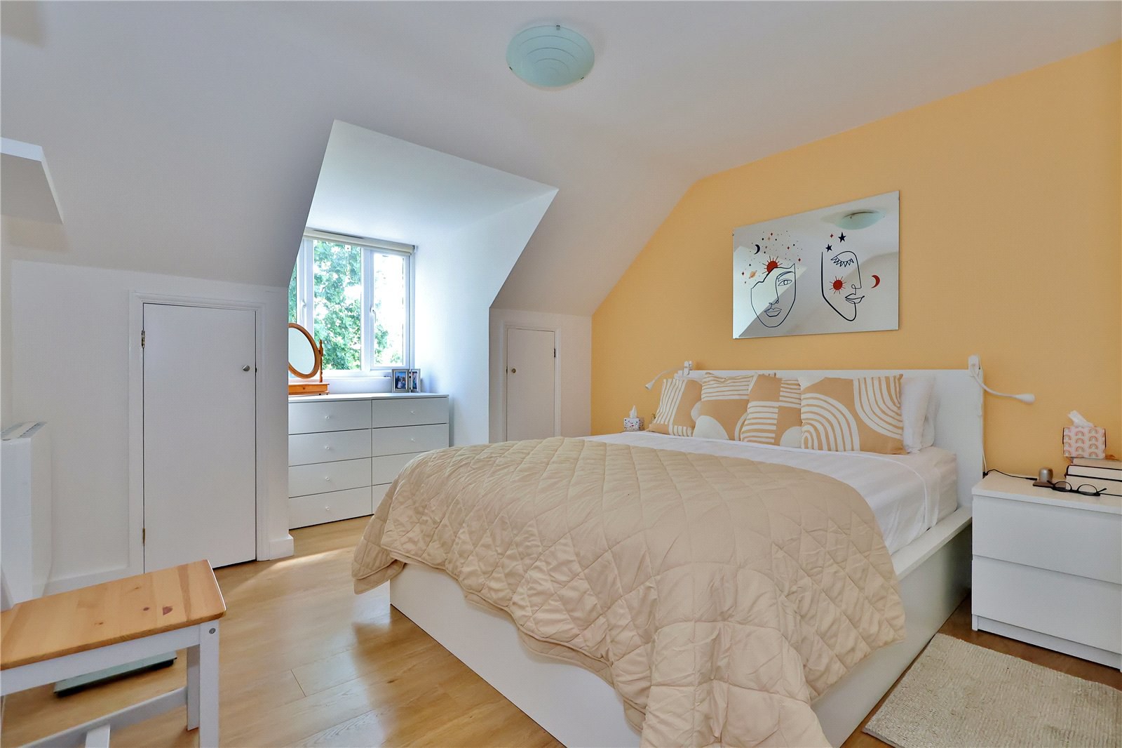 Alexandra Gardens, Knaphill, Woking, Surrey, GU21, photo 6