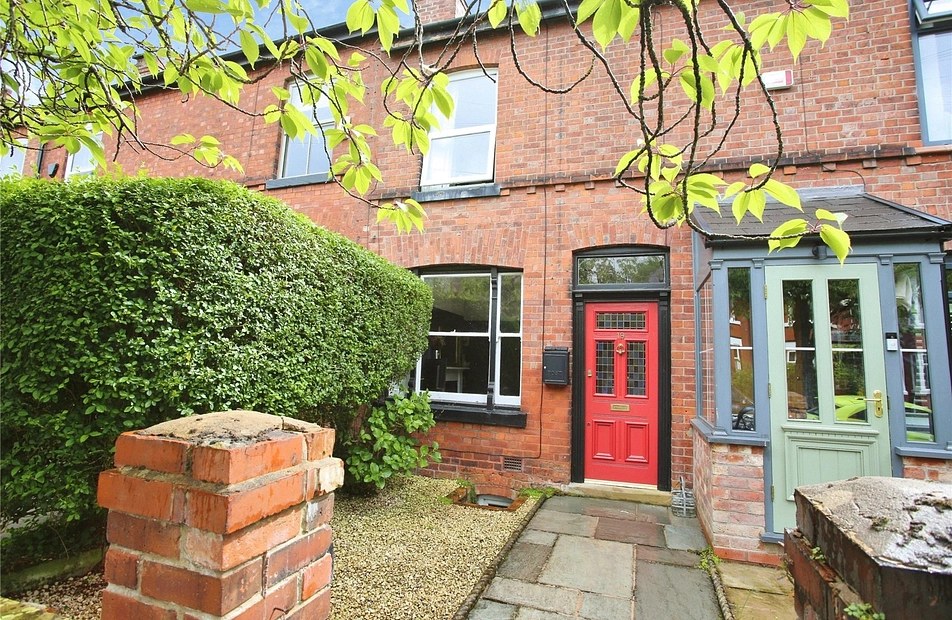 Hawthorn Road
