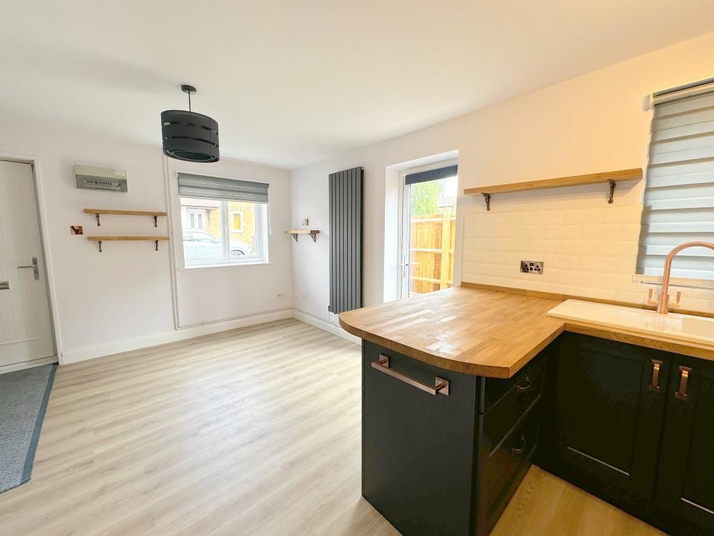 Furze Close, Luton, LU2, photo 5