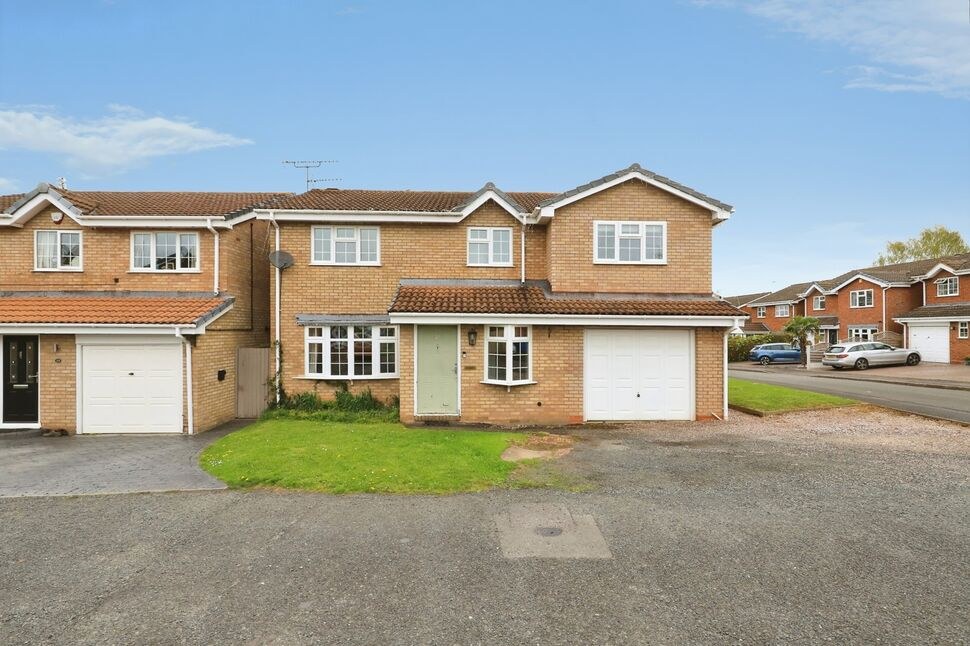 Raglan Avenue