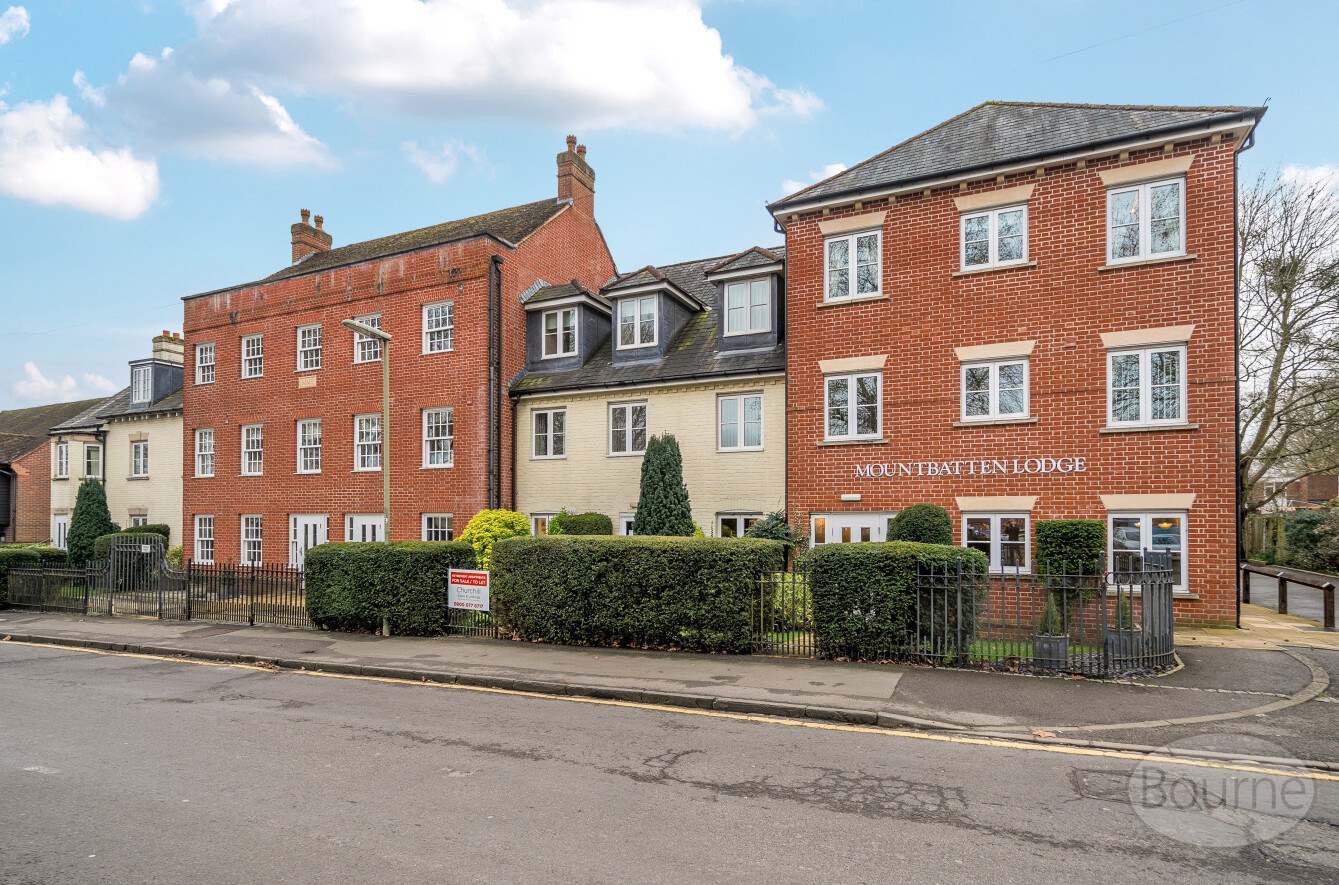 The Hart, Farnham, Surrey, GU9