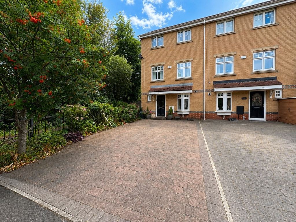 Bishopbourne Court