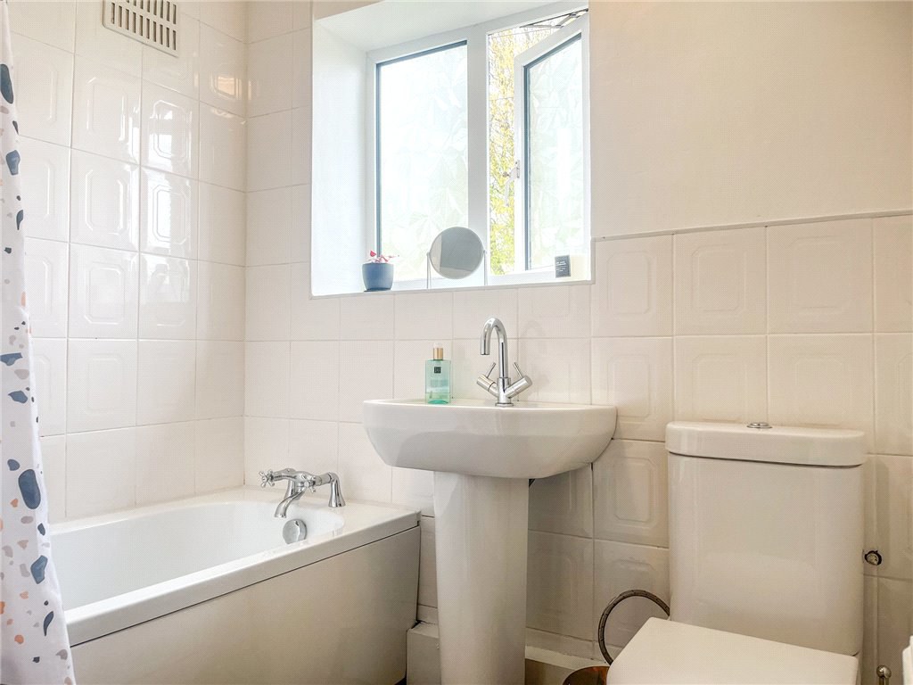 Leeds Road, Shipley, West Yorkshire, BD18, photo 7