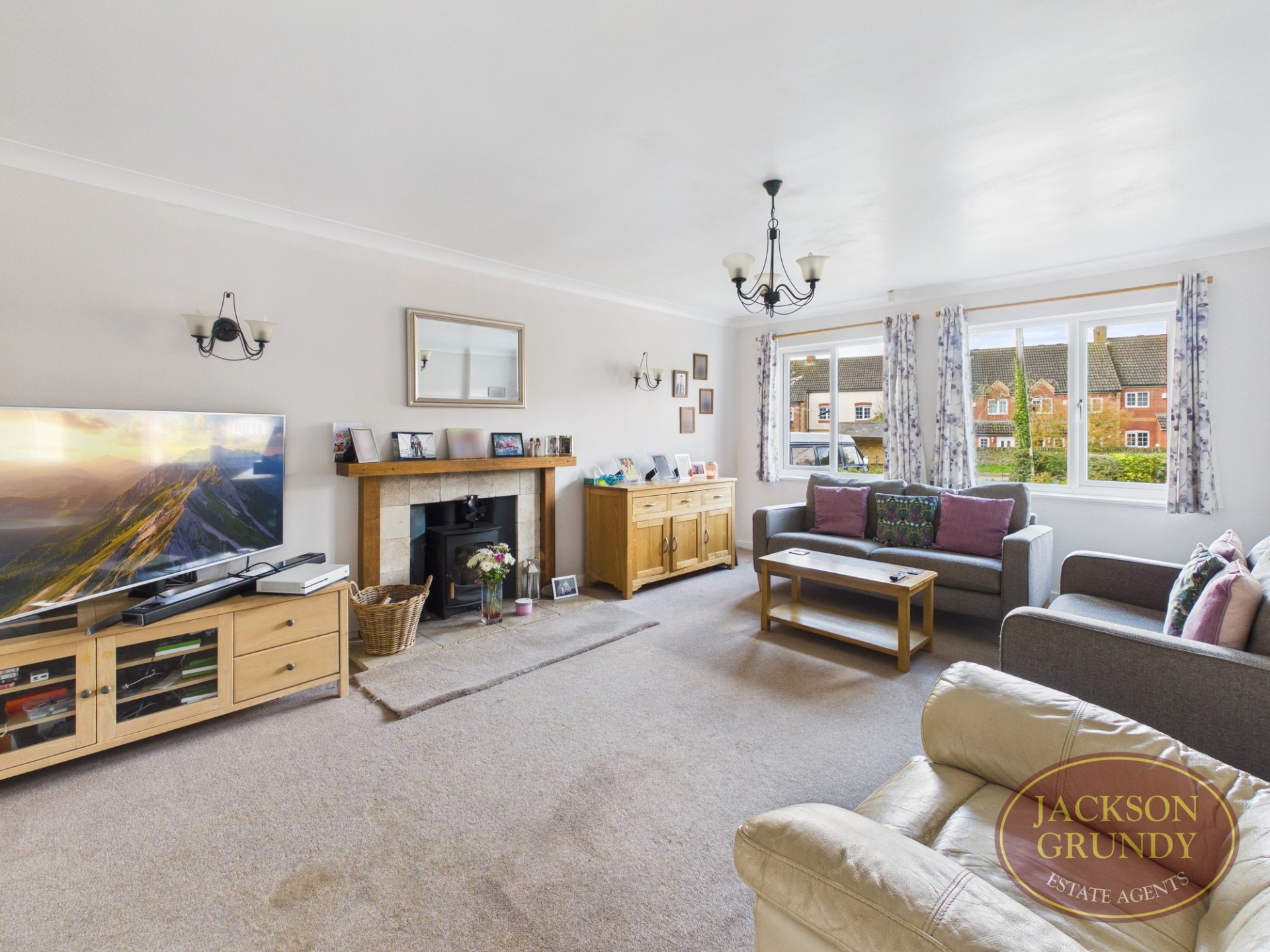 Main Street, Watford, NN6 7UY, photo 4