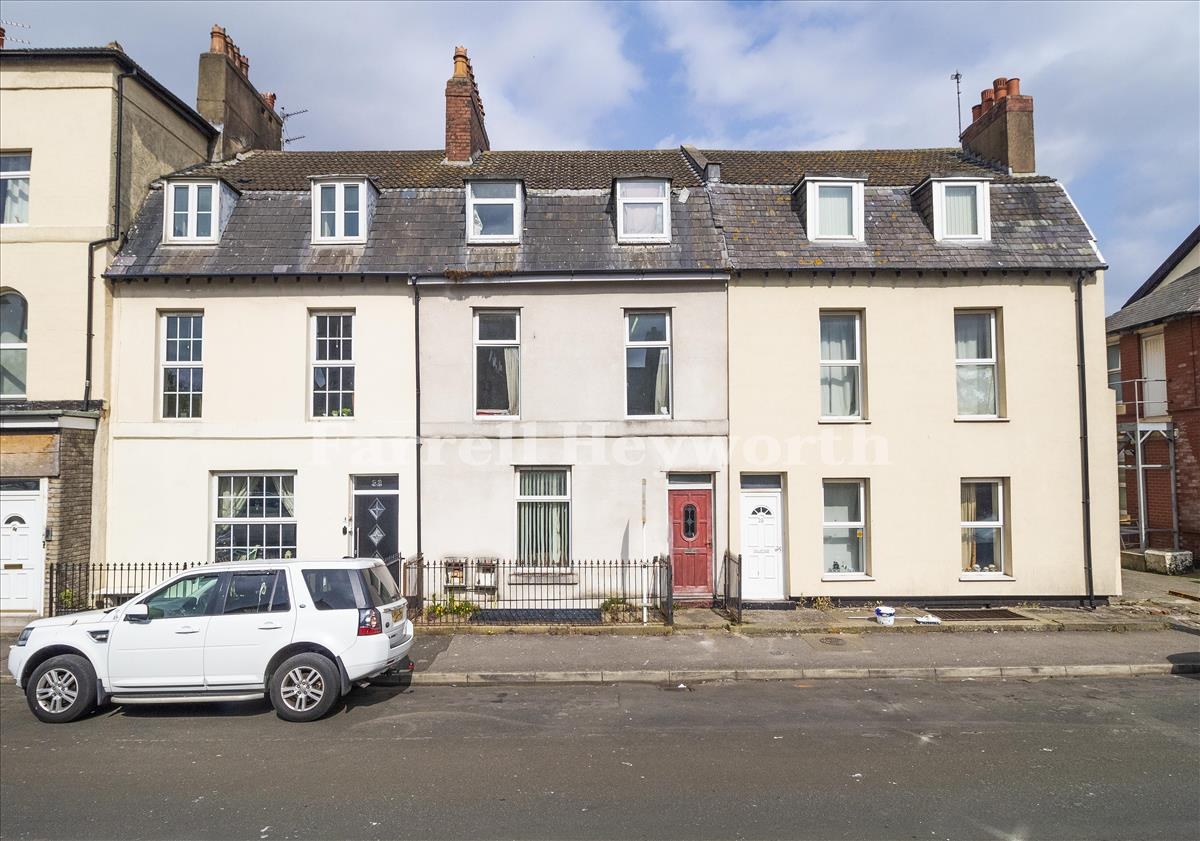Warren Street