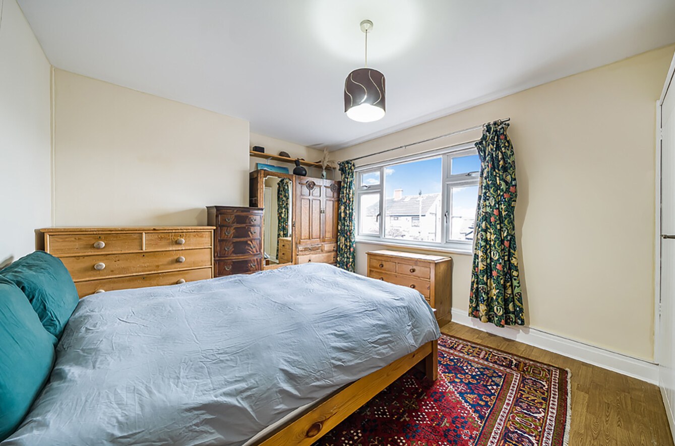 35 EASTERLY CRESCENT, LEEDS, photo 5