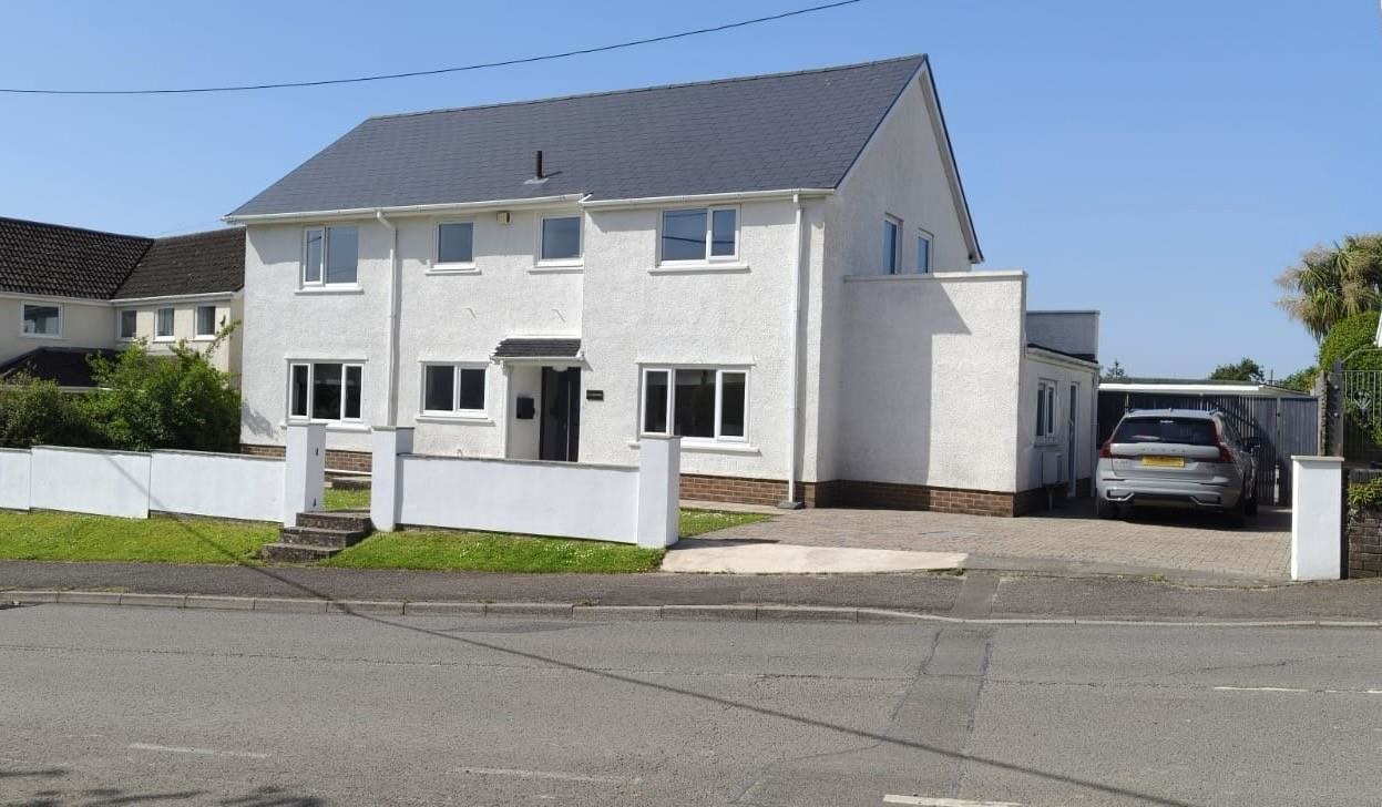 Tirmynydd Road, Three Crosses, Swansea