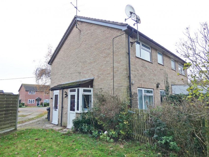Elliston Close