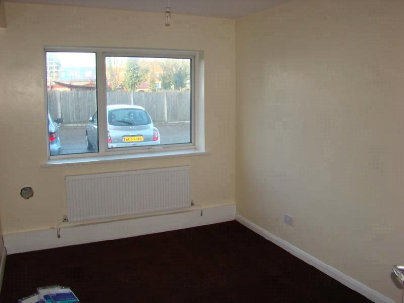 Old Station Road, Hayes, Greater London, UB3, photo 5