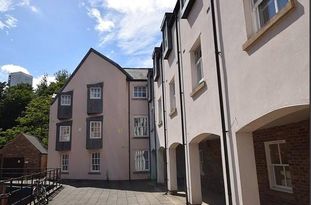 St Andrews Court
