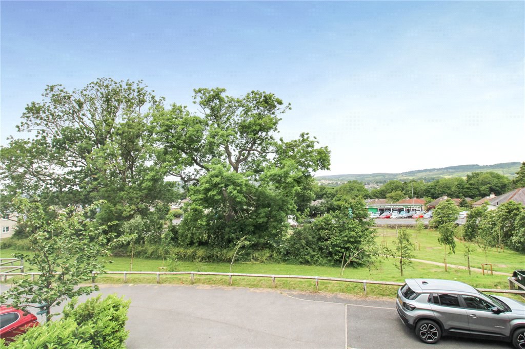 Little Cote View, Thackley, Bradford, West Yorkshire, BD10, photo 10