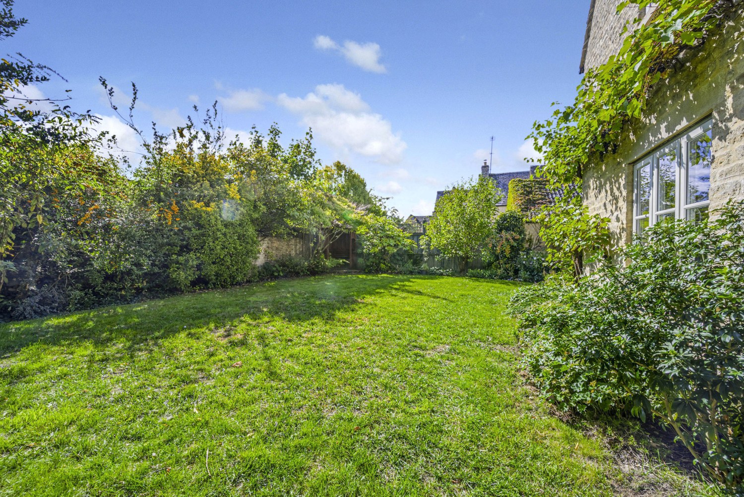 The Secret Garden, South Cerney GL7 6LZ, photo 9