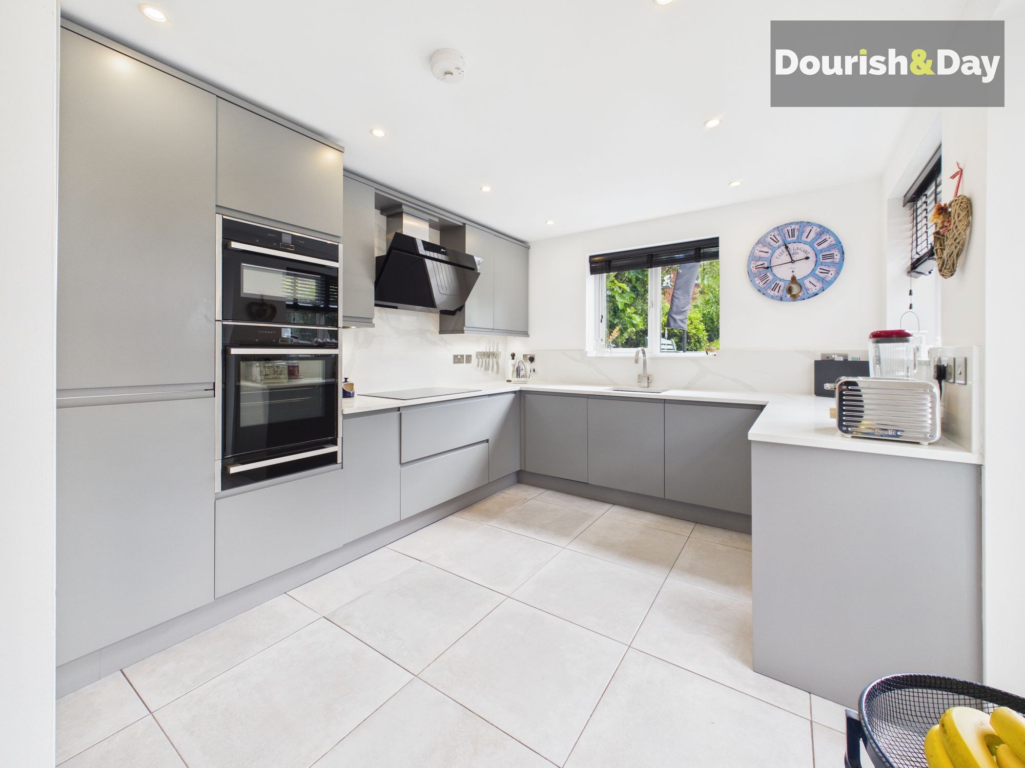 detached house for sale in Oak Tree Gardens