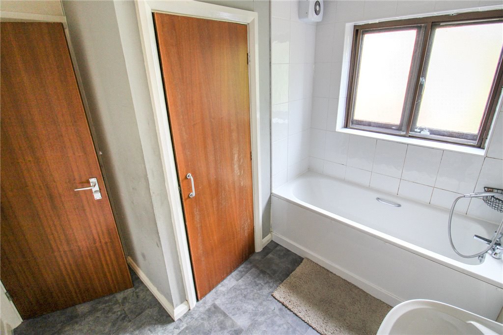 Houghley Lane, Leeds, West Yorkshire, LS13, photo 17