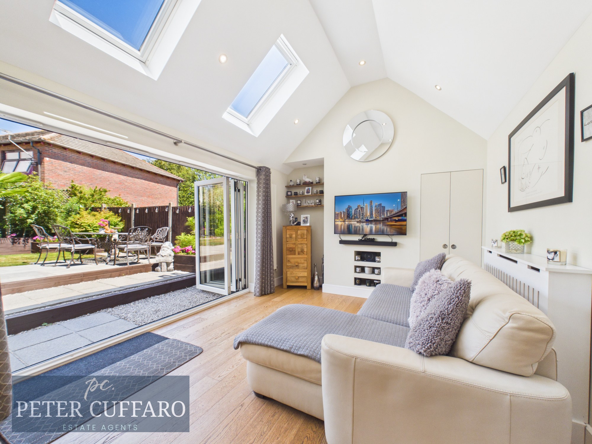 Emmas Crescent, Stanstead Abbotts, SG12, photo 5