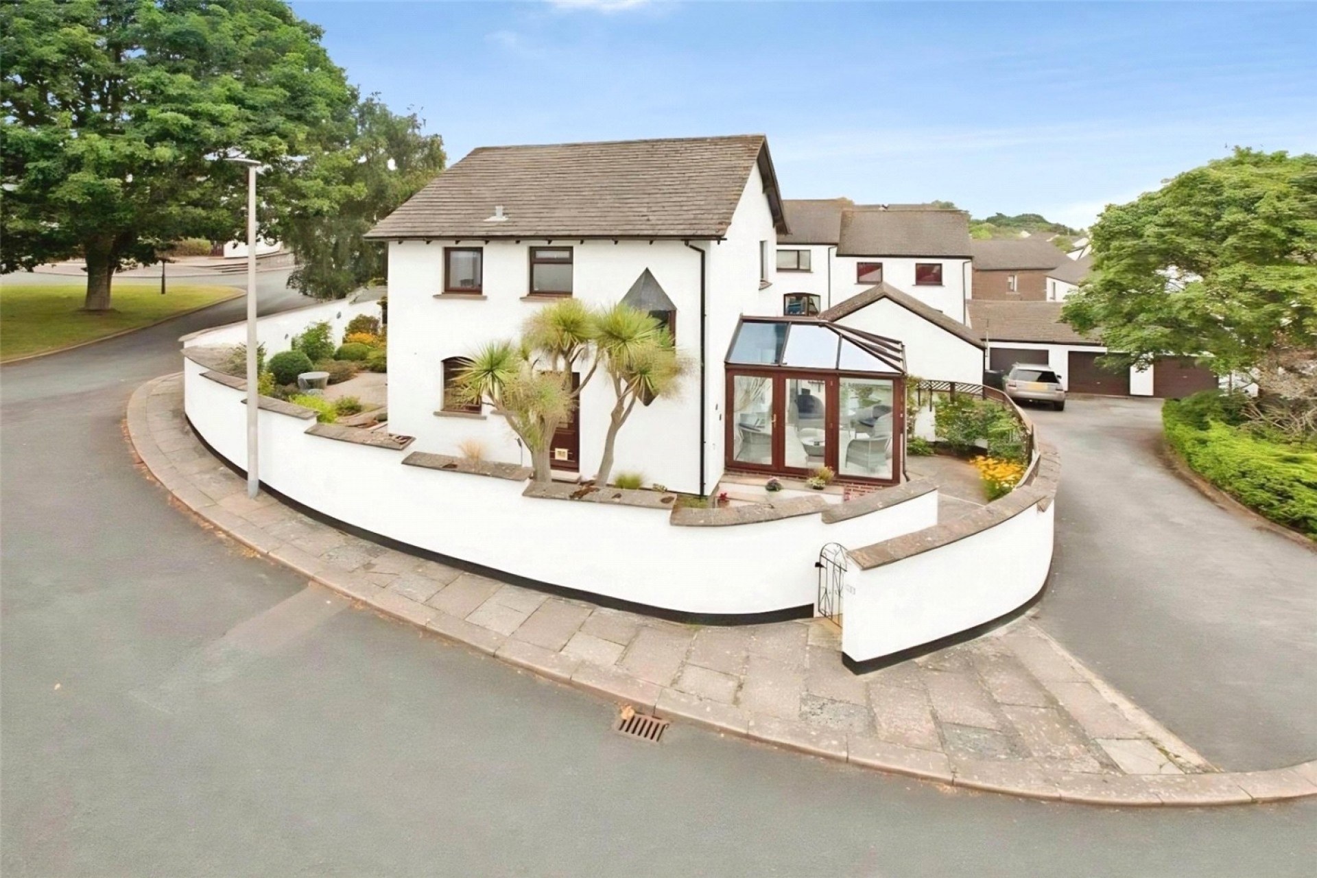 Detached - Let Agreed OLD FARM WAY