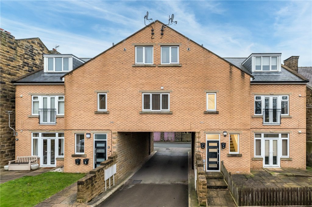 Kings Place, Morley, Leeds, West Yorkshire, LS27