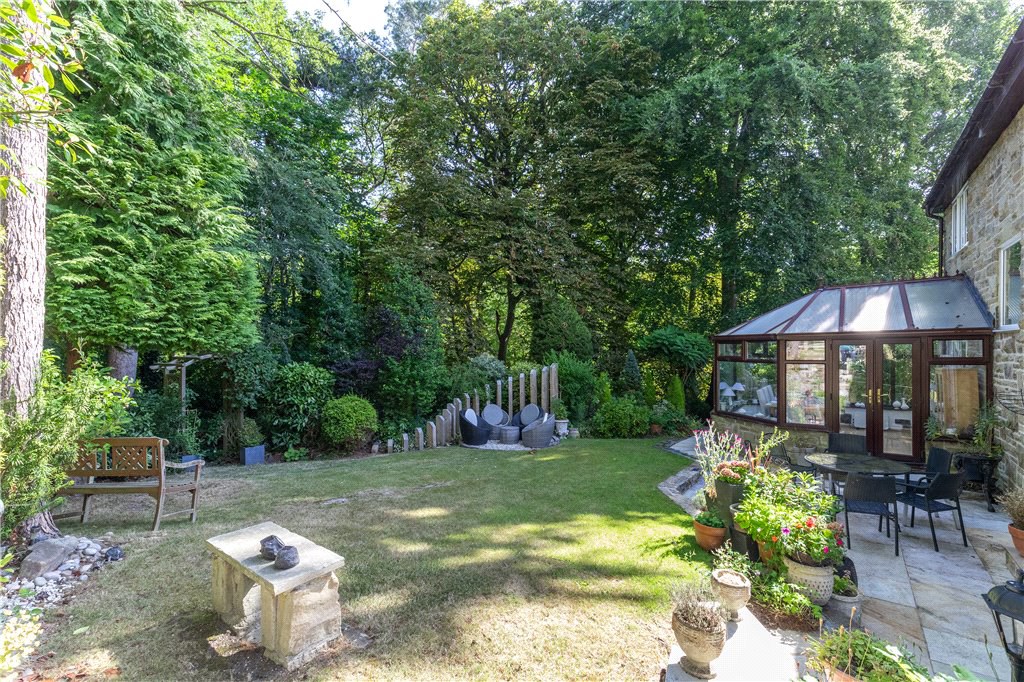 East Causeway Crescent, Leeds, West Yorkshire, LS16, photo 23