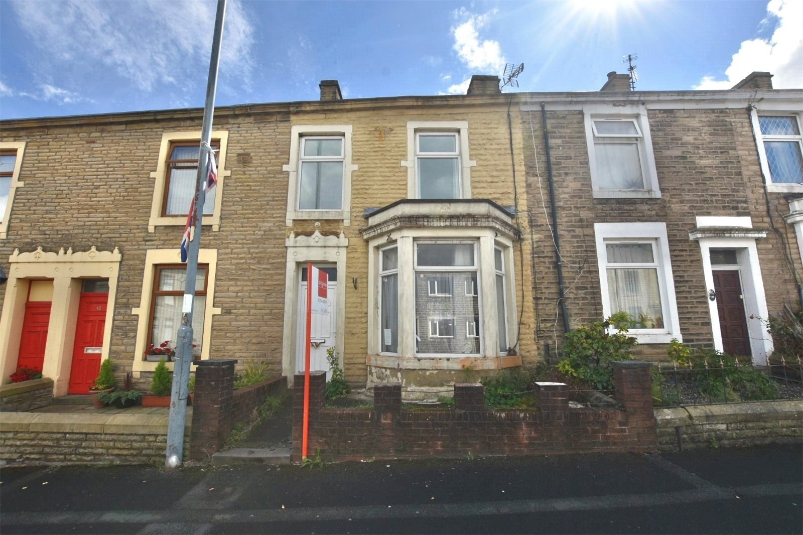Lomax Street